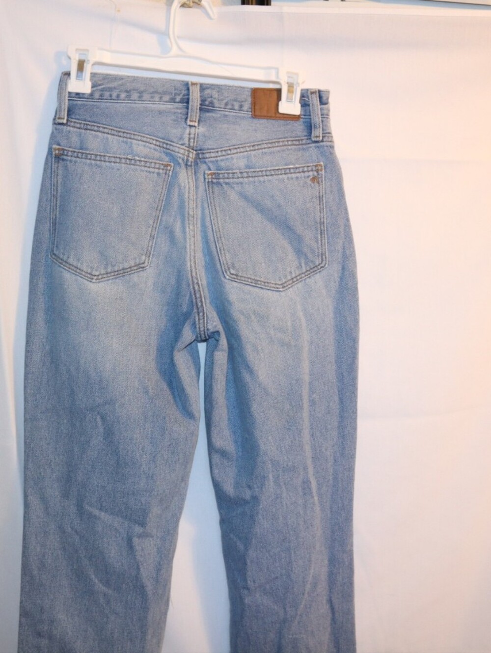 Madewell Petite Baggy Straight Jeans in Earlhurst Wash: Ripped Edition Size 24P - Picture 8 of 11